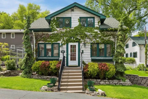 2830 Center Road