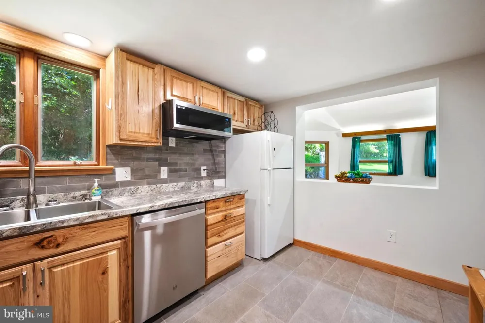 145 WEAKLEY LANE Stanley, VA 22851
