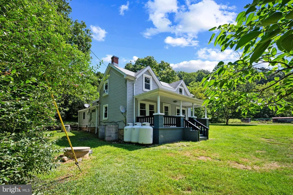 145 WEAKLEY LANE Stanley, VA 22851