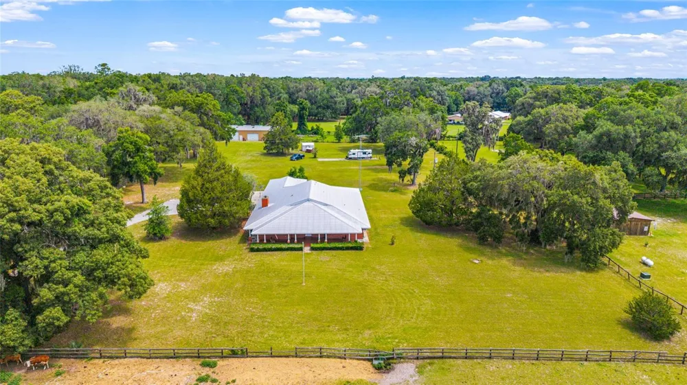 2285 W HIGHWAY 318 Citra, FL 32113