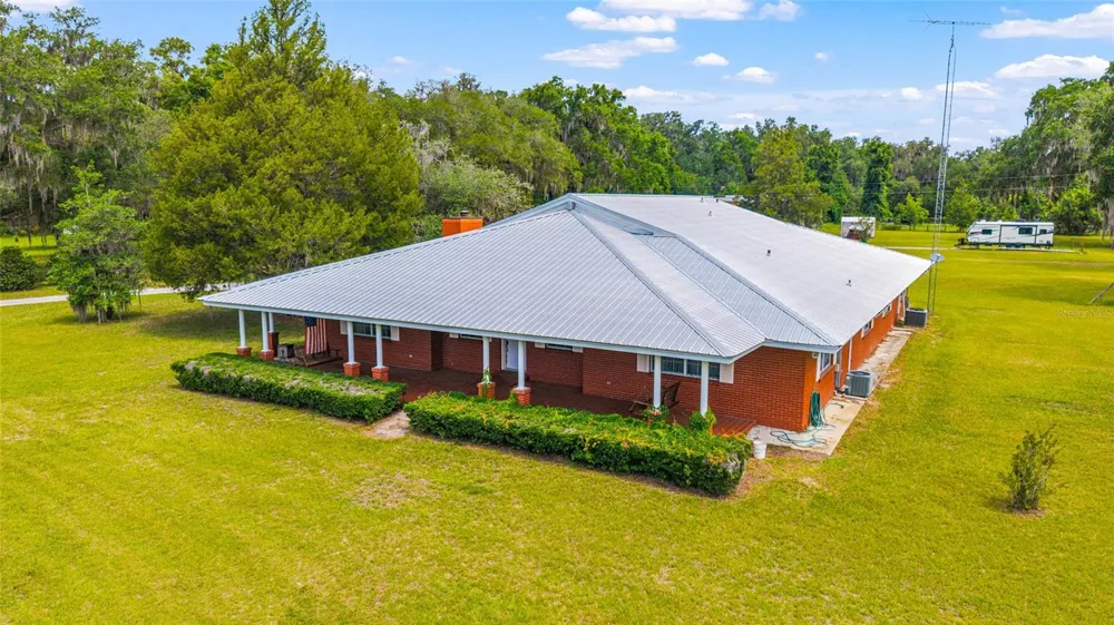 2285 W HIGHWAY 318 Citra, FL 32113