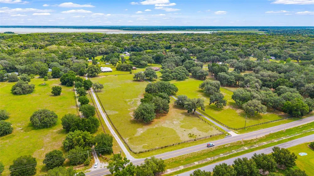 2285 W HIGHWAY 318 Citra, FL 32113