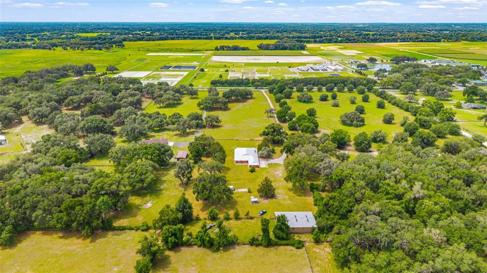 2285 W HIGHWAY 318 Citra, FL 32113