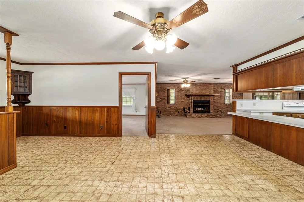 2285 W HIGHWAY 318 Citra, FL 32113