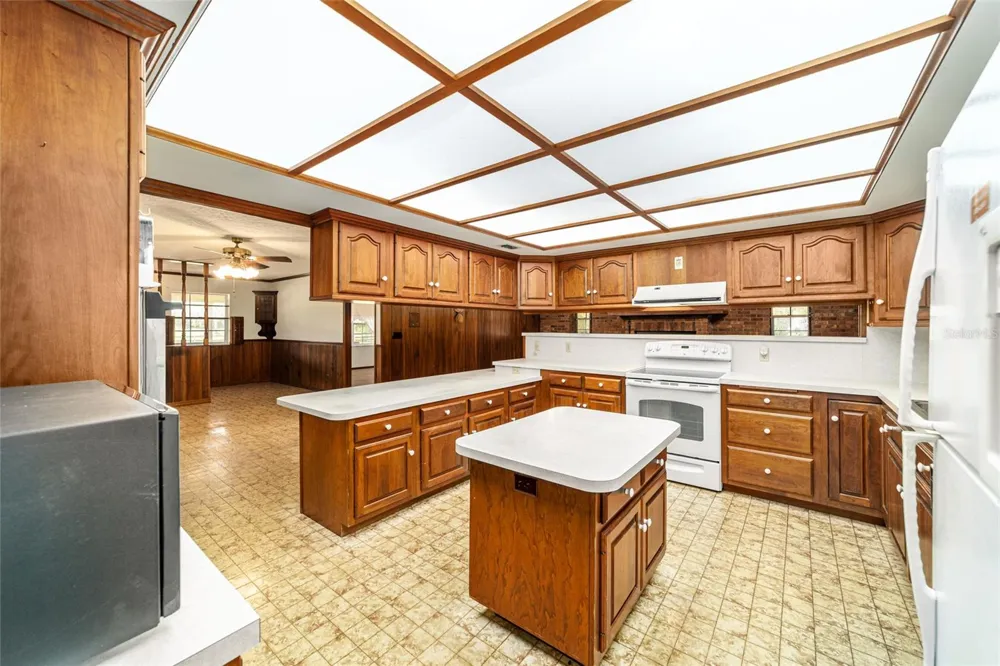 2285 W HIGHWAY 318 Citra, FL 32113
