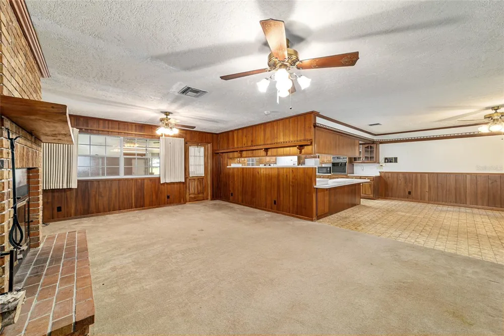 2285 W HIGHWAY 318 Citra, FL 32113