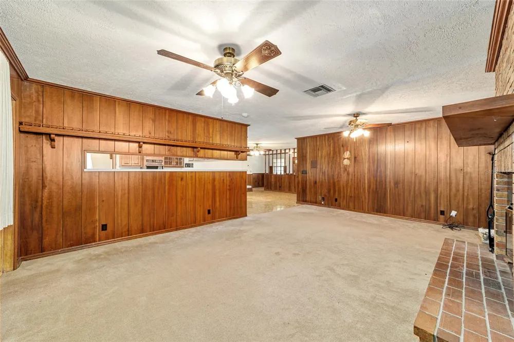 2285 W HIGHWAY 318 Citra, FL 32113