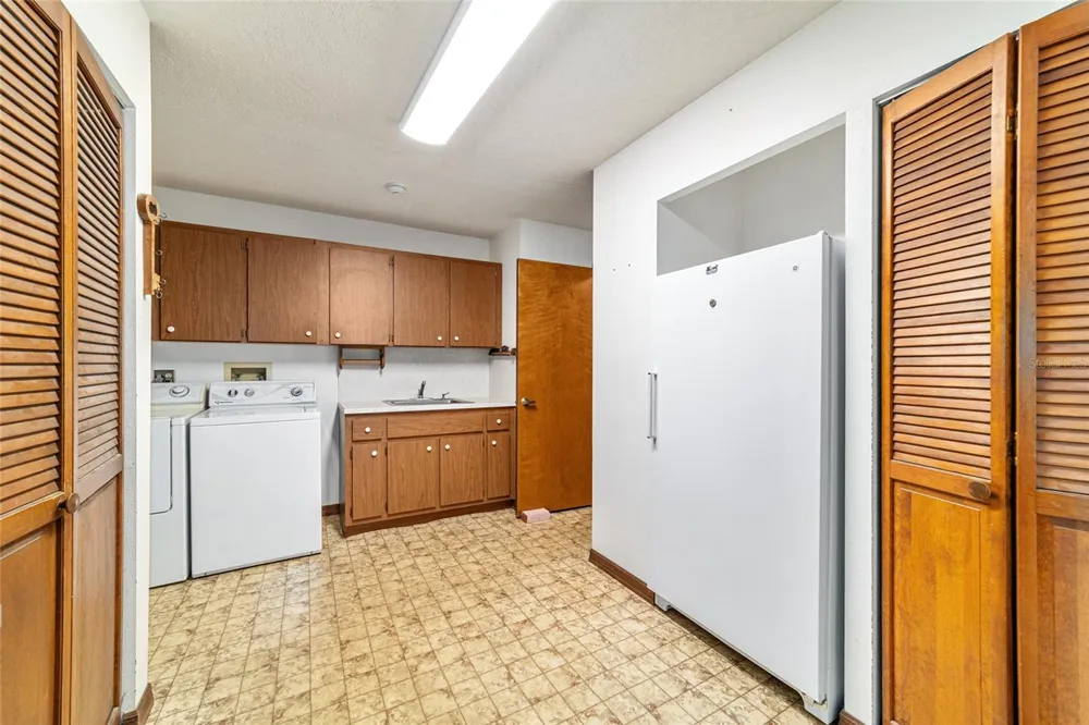 2285 W HIGHWAY 318 Citra, FL 32113