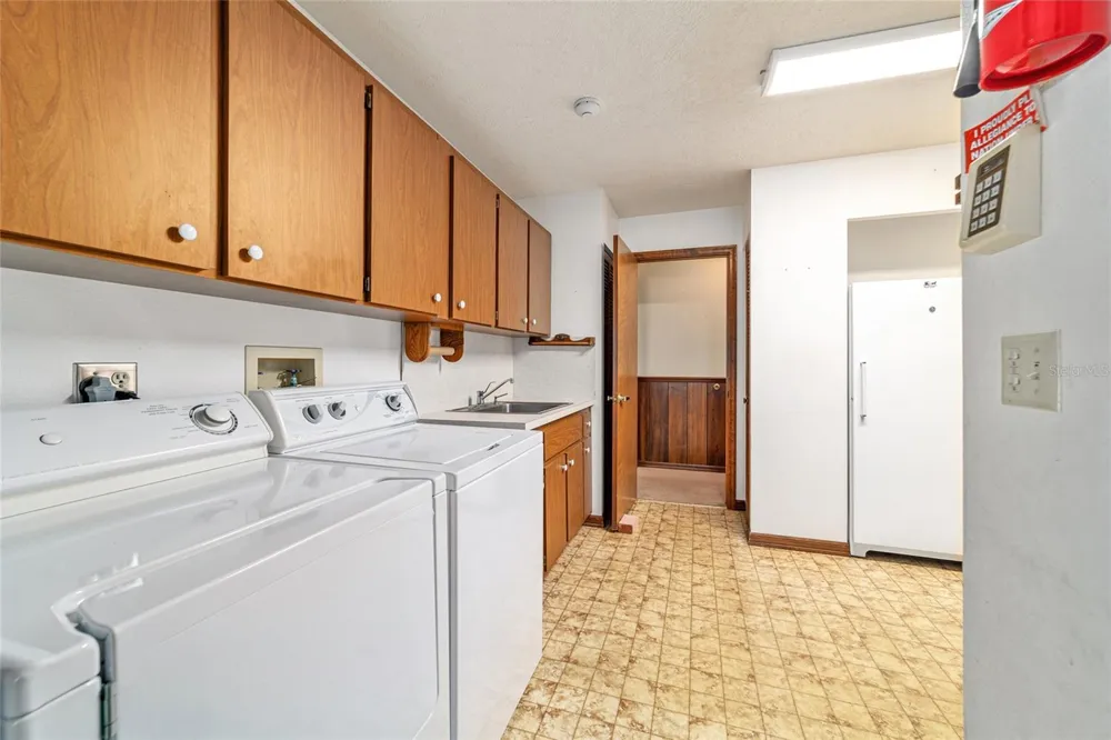 2285 W HIGHWAY 318 Citra, FL 32113