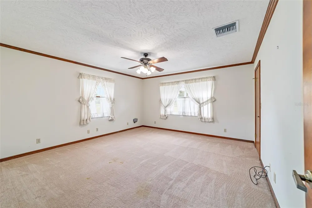 2285 W HIGHWAY 318 Citra, FL 32113