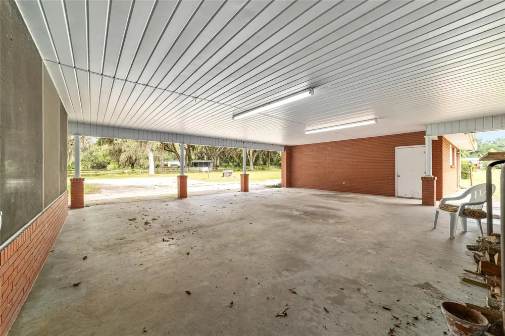 2285 W HIGHWAY 318 Citra, FL 32113