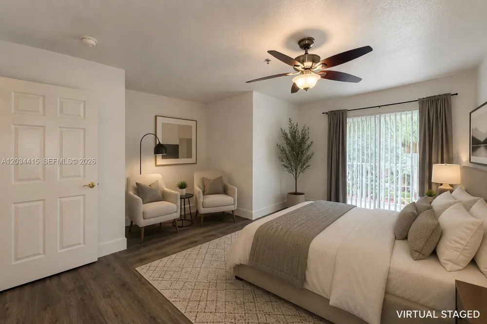 4649 SW 75th Way Davie, FL 33314