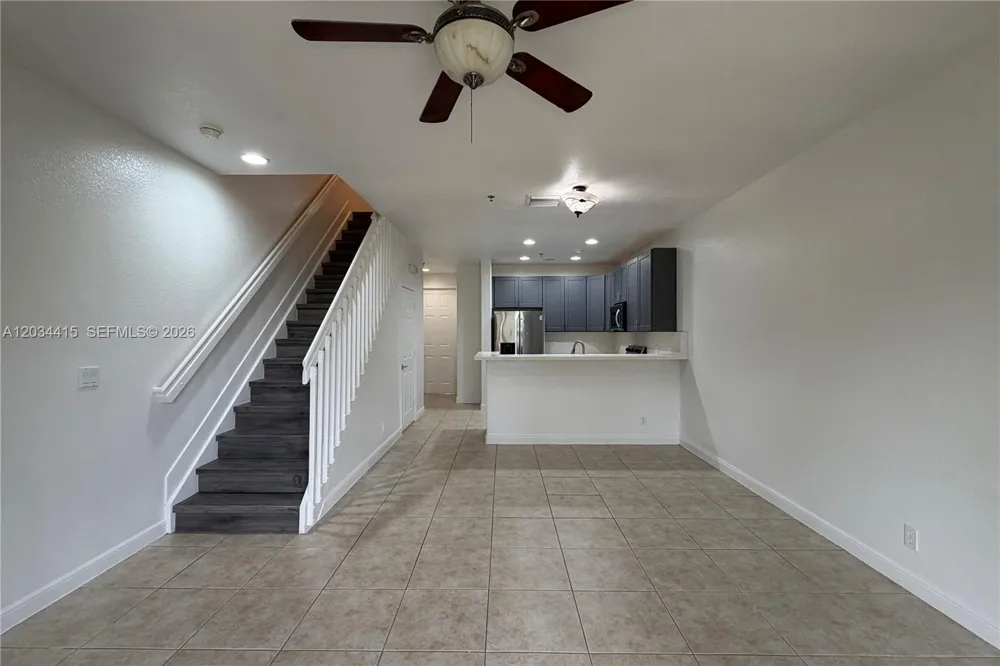 4649 SW 75th Way Davie, FL 33314