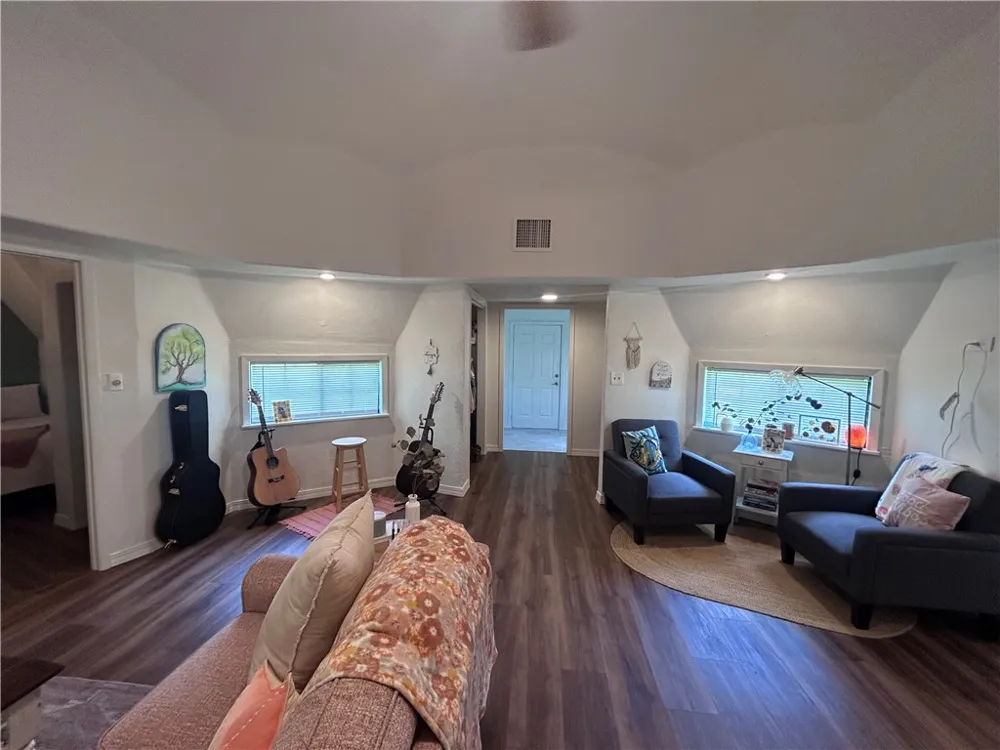 297 Vista Drive Sandia, TX 78383