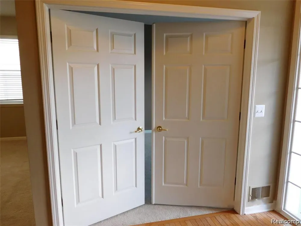 29377 Whistler Drive Novi City, MI 48377