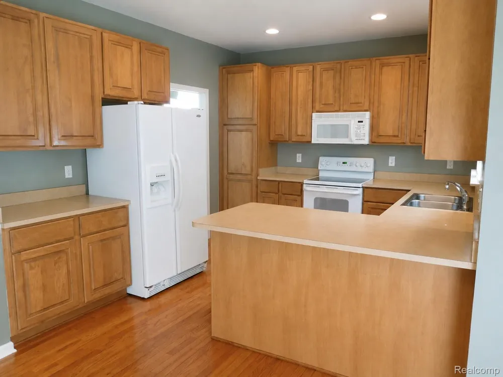 29377 Whistler Drive Novi City, MI 48377
