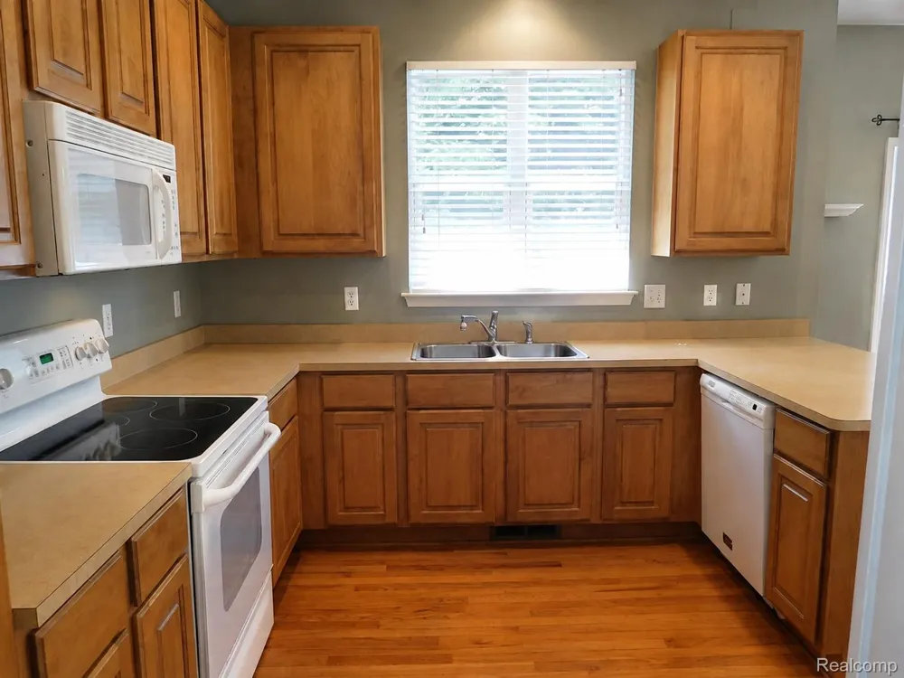 29377 Whistler Drive Novi City, MI 48377