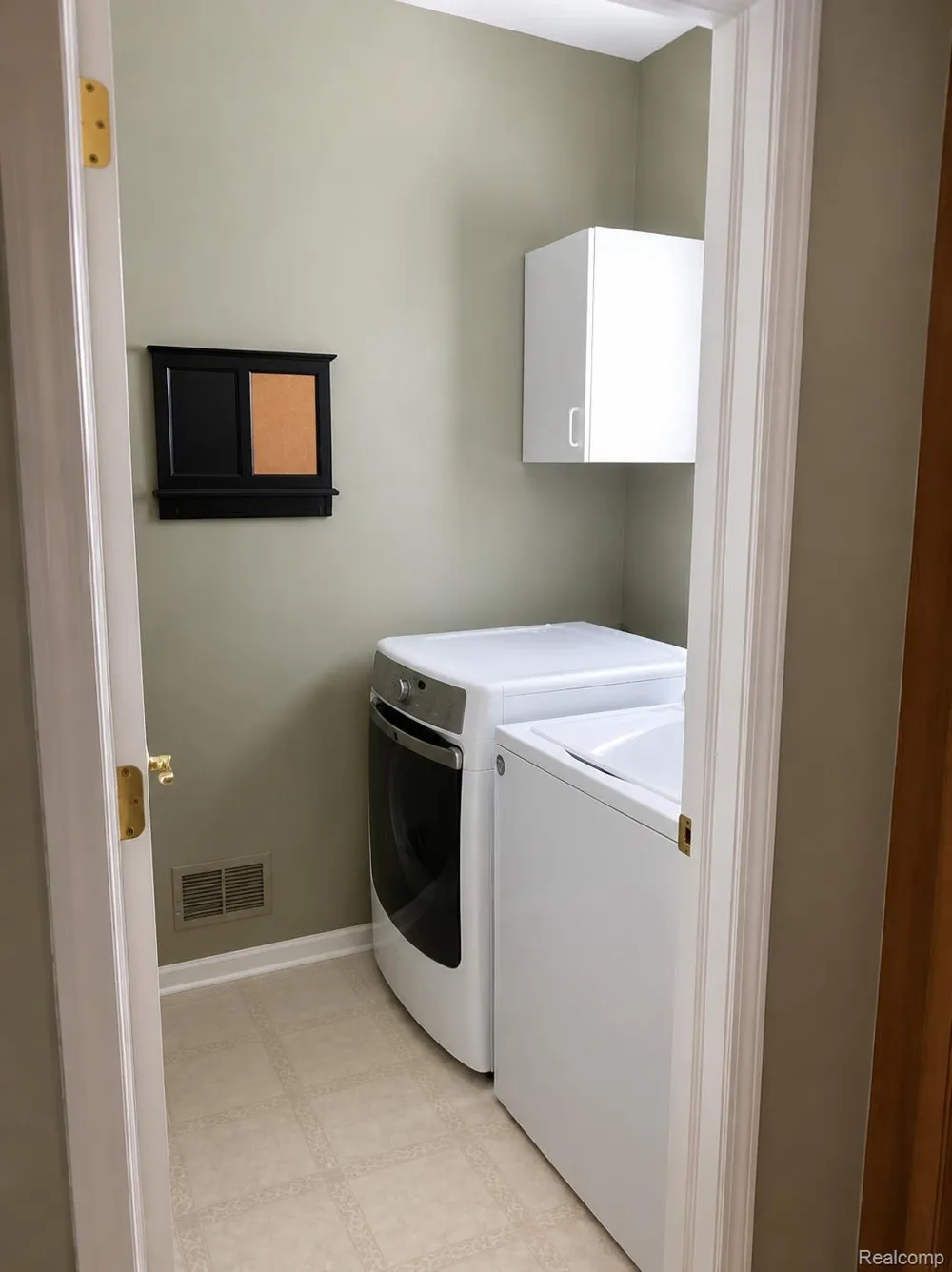 29377 Whistler Drive Novi City, MI 48377