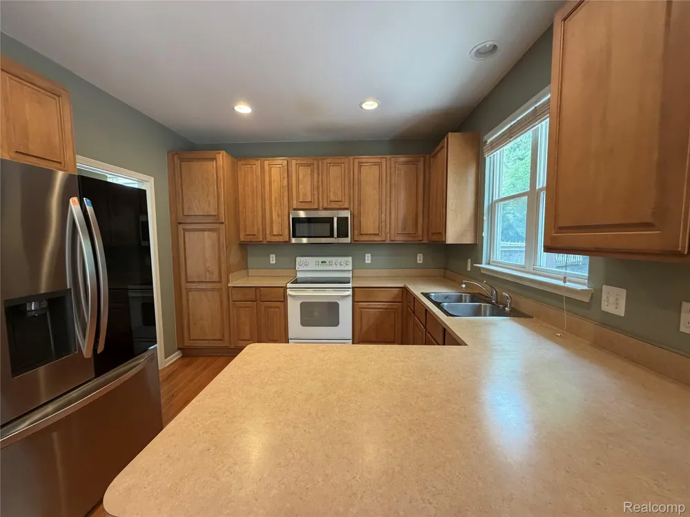 29377 Whistler Drive Novi City, MI 48377