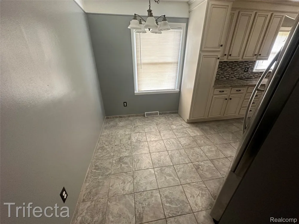 23930 21 Mile Road Macomb Township, MI 48042