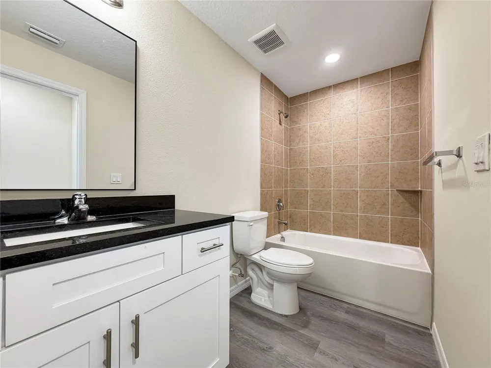 4345 CAMBIO GARDENS COURT Tampa, FL 33610