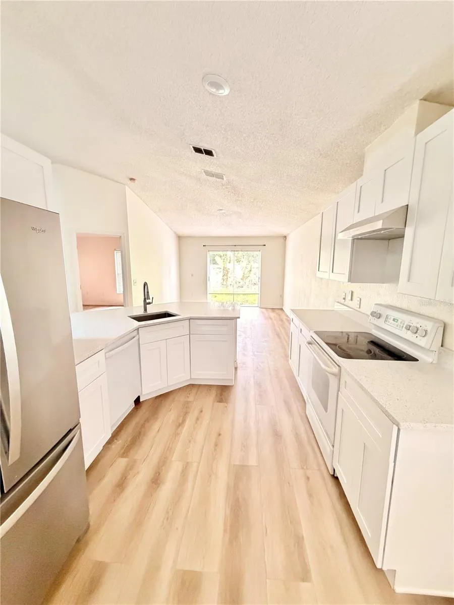 426 WOODBURY PINES CIRCLE Orlando, FL 32828