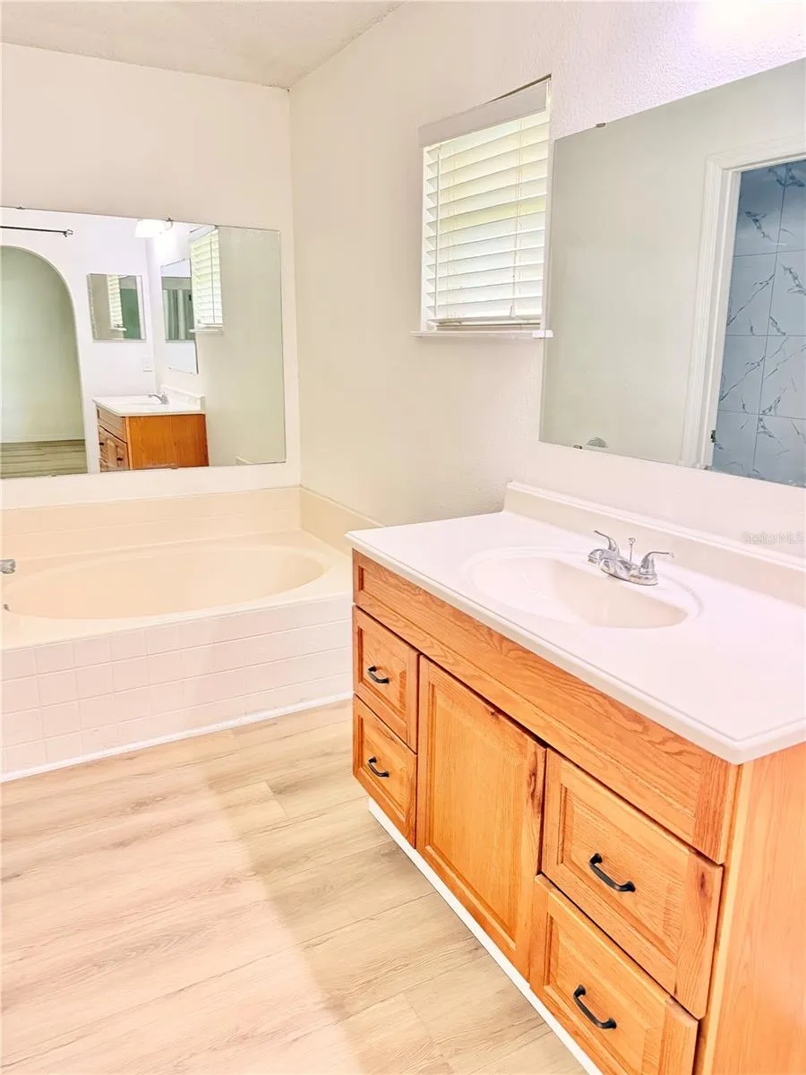 426 WOODBURY PINES CIRCLE Orlando, FL 32828