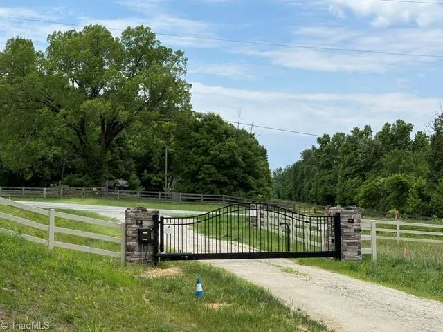 4675 Midway School Road Thomasville, NC 27360