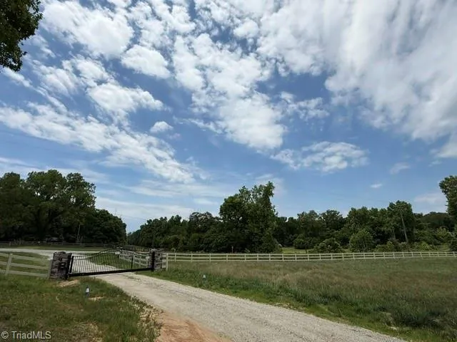 4675 Midway School Road Thomasville, NC 27360
