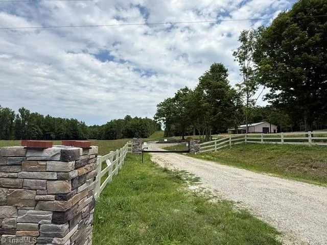 4675 Midway School Road Thomasville, NC 27360
