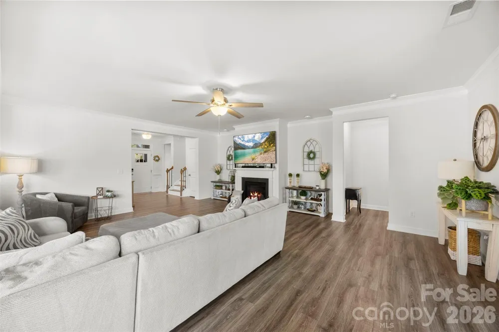 2128 Lapalma Trace Lake Wylie, SC 29710