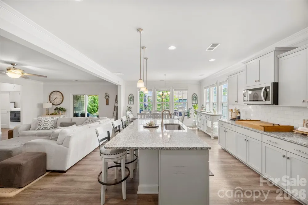 2128 Lapalma Trace Lake Wylie, SC 29710
