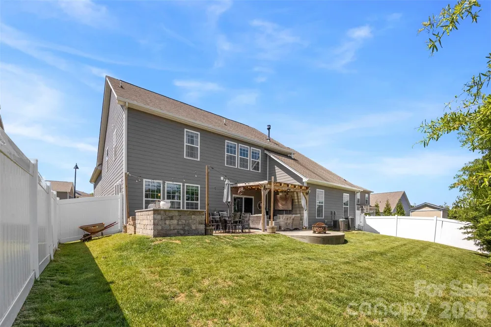 2128 Lapalma Trace Lake Wylie, SC 29710