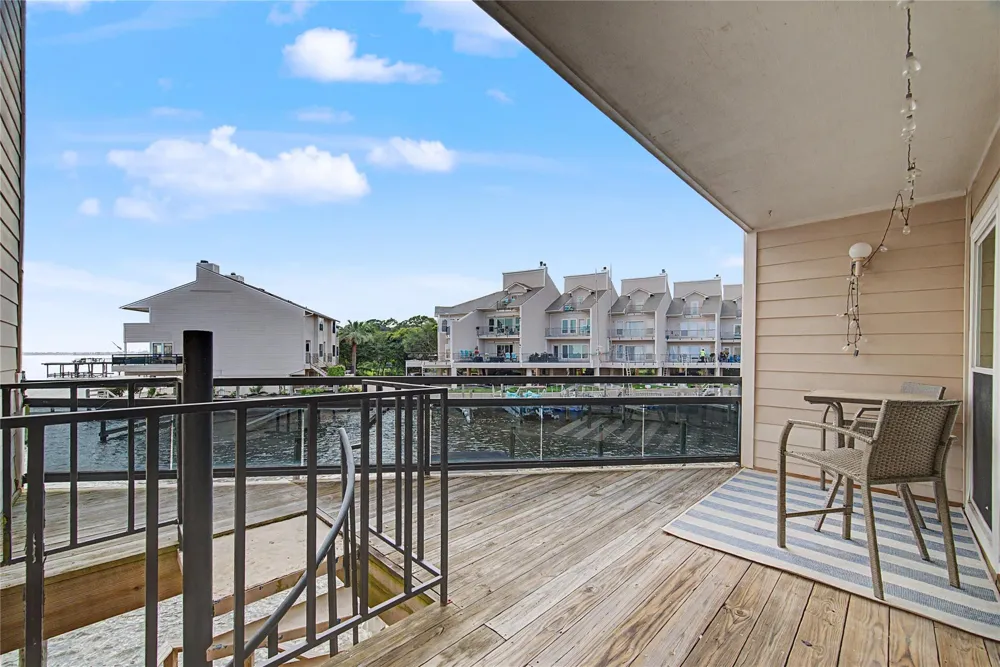 3663 Nasa Parkway #502 Seabrook, TX 77586