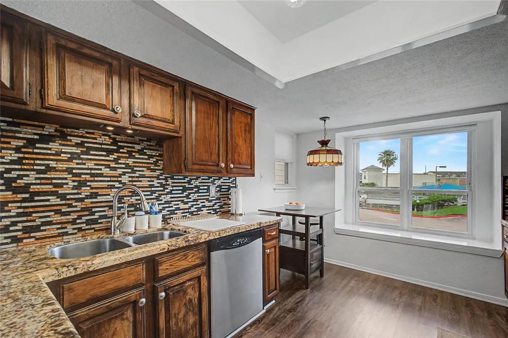 3663 Nasa Parkway #502 Seabrook, TX 77586