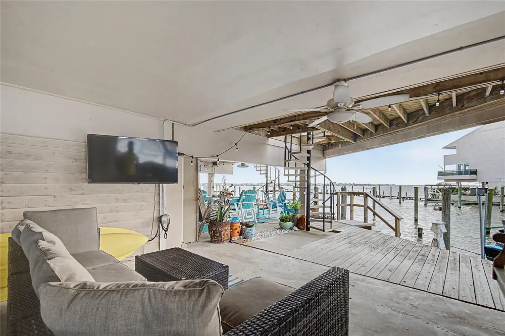 3663 Nasa Parkway #502 Seabrook, TX 77586