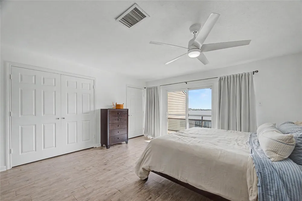 3663 Nasa Parkway #502 Seabrook, TX 77586
