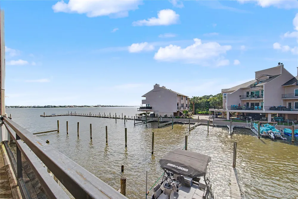 3663 Nasa Parkway #502 Seabrook, TX 77586