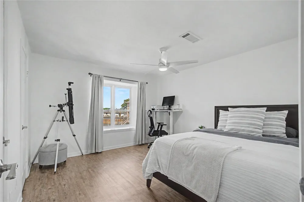 3663 Nasa Parkway #502 Seabrook, TX 77586