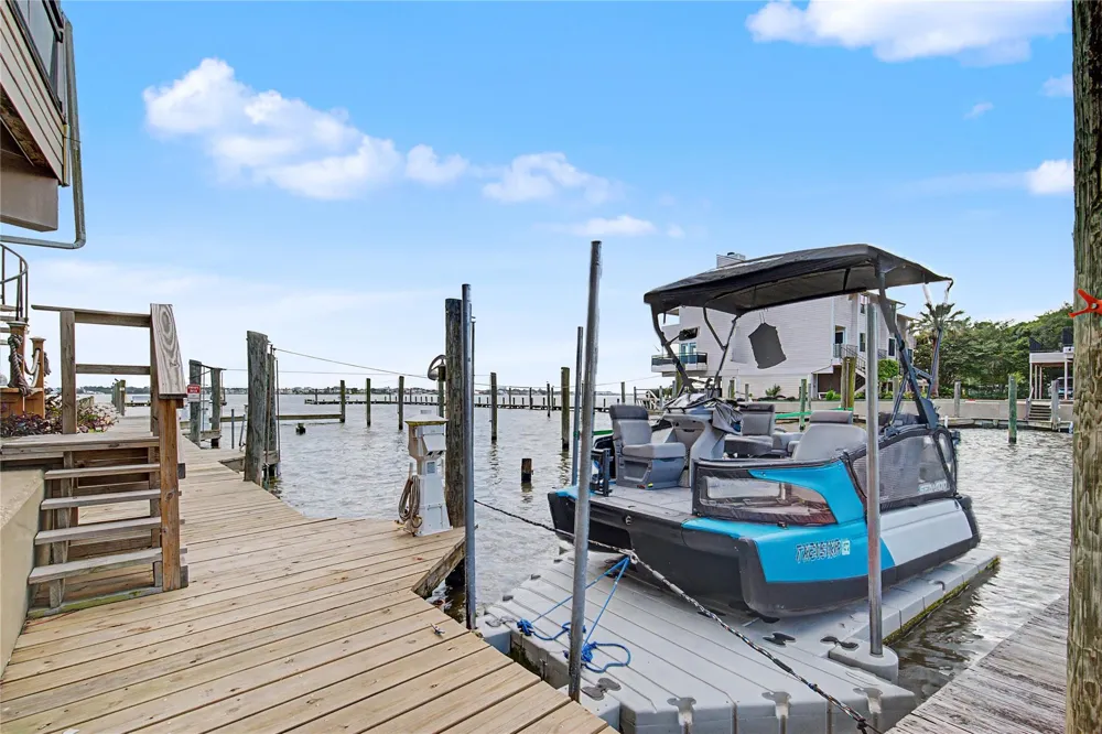 3663 Nasa Parkway #502 Seabrook, TX 77586