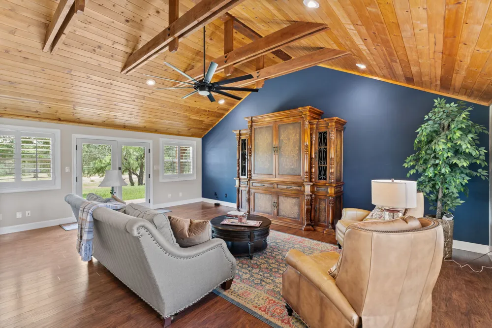 14909 Fitzhugh Road #B Austin, TX 78736