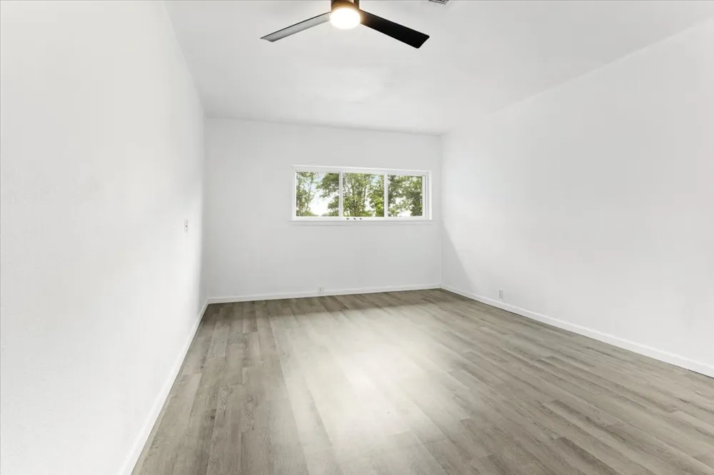 4938 County Road 4410 Commerce, TX 75428