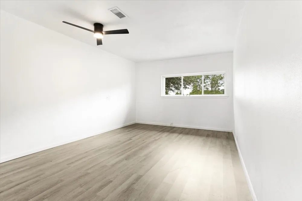 4938 County Road 4410 Commerce, TX 75428