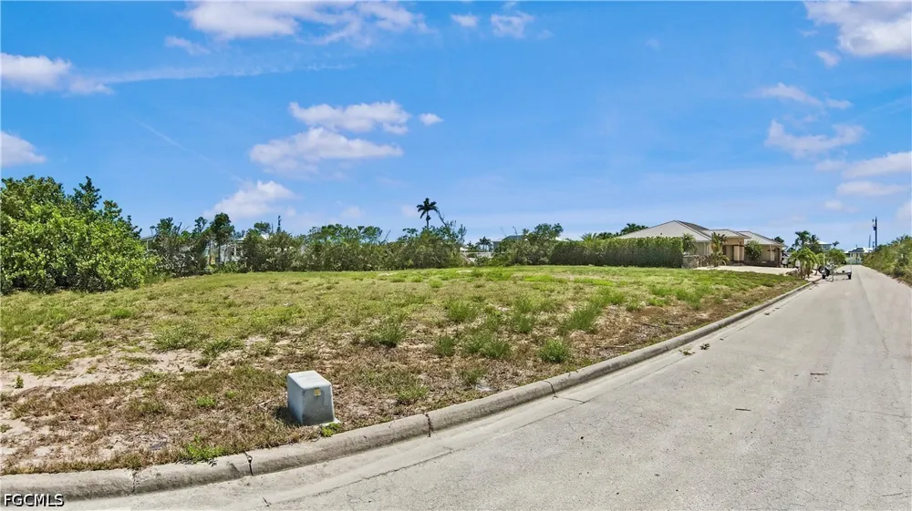 Cussell Drive St James City, FL 33956