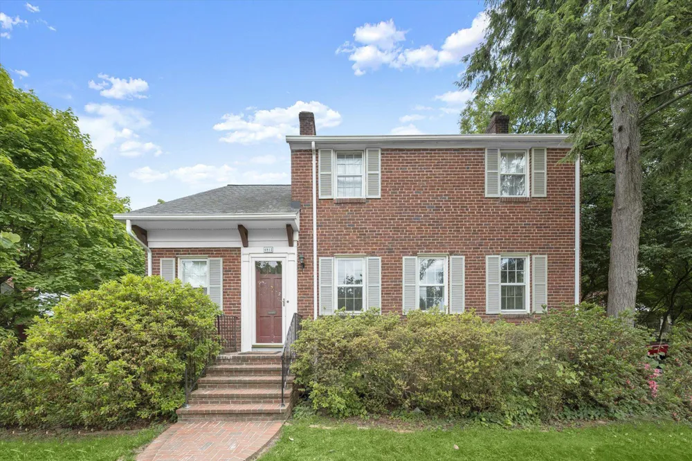 4812 7TH STREET Arlington, VA 22203