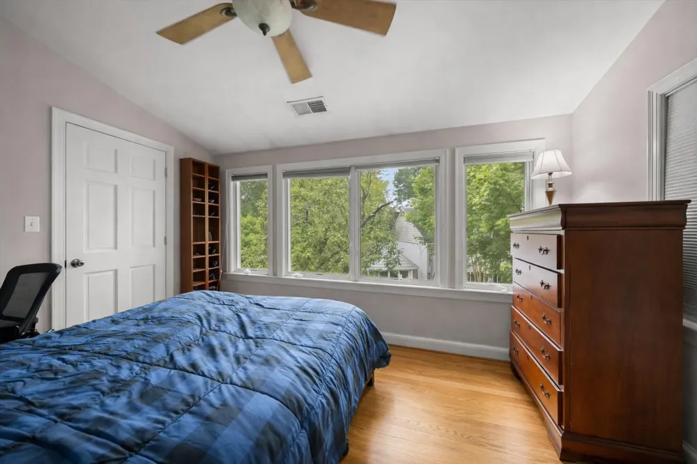4812 7TH STREET Arlington, VA 22203