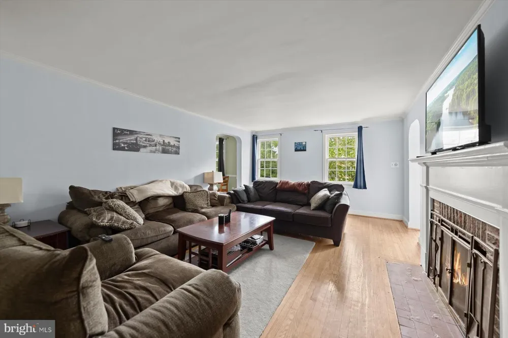 4812 7TH STREET Arlington, VA 22203