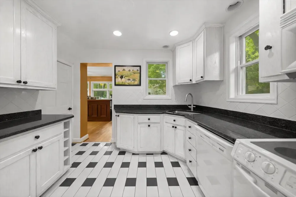 4812 7TH STREET Arlington, VA 22203