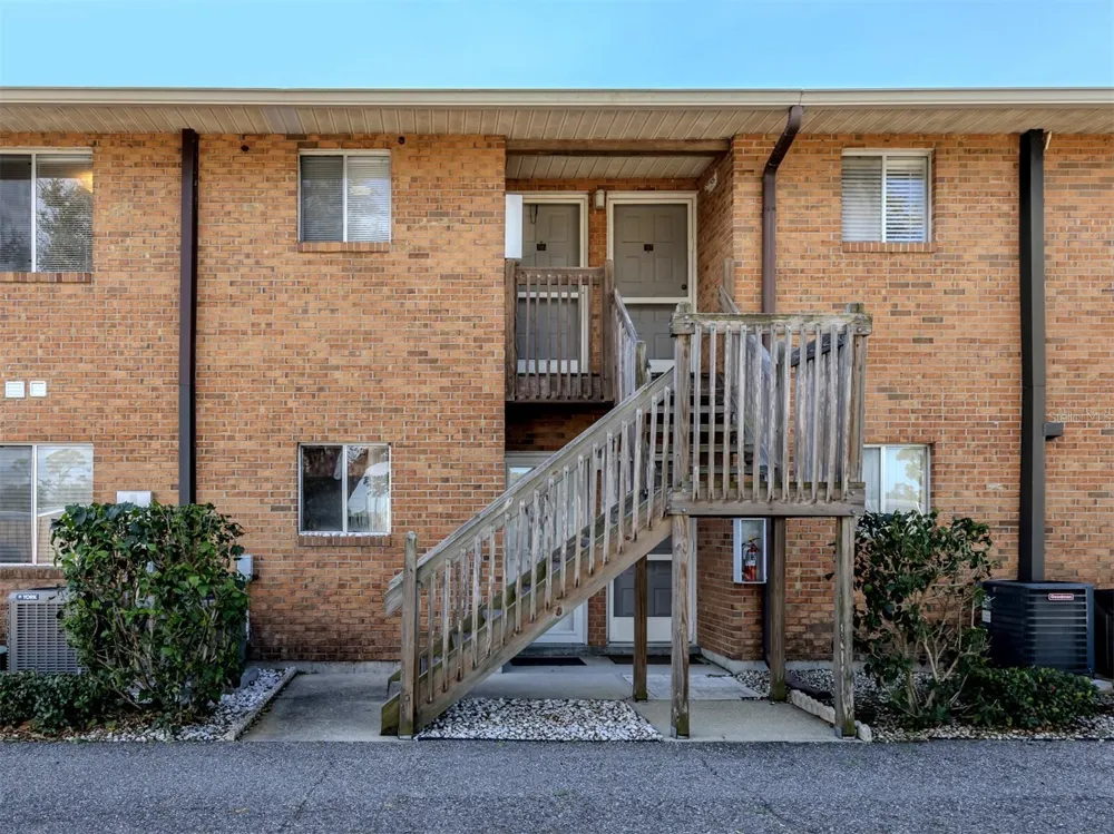 217 AIRPORT AVENUE W #216 Venice, FL 34285