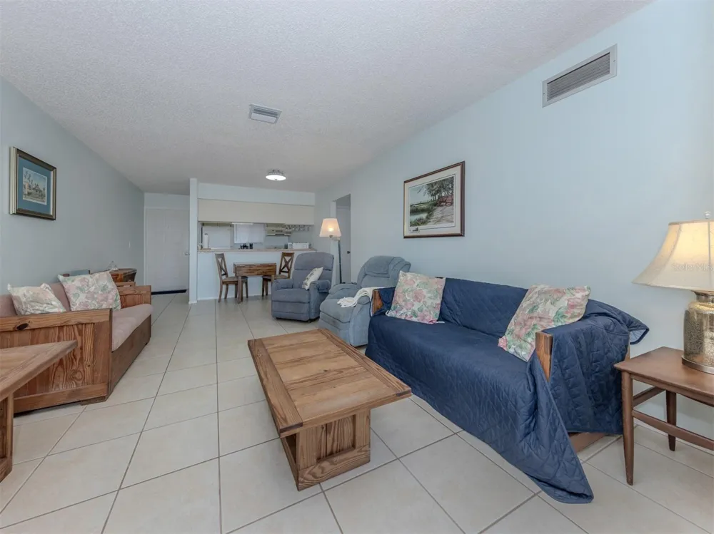 217 AIRPORT AVENUE W #216 Venice, FL 34285